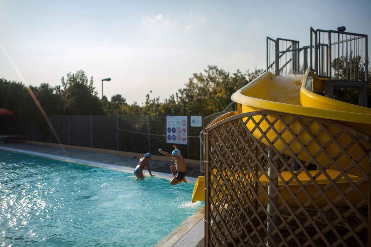 Holiday Homes In Sirmione/Gardasee 22174 Eksteriør billede